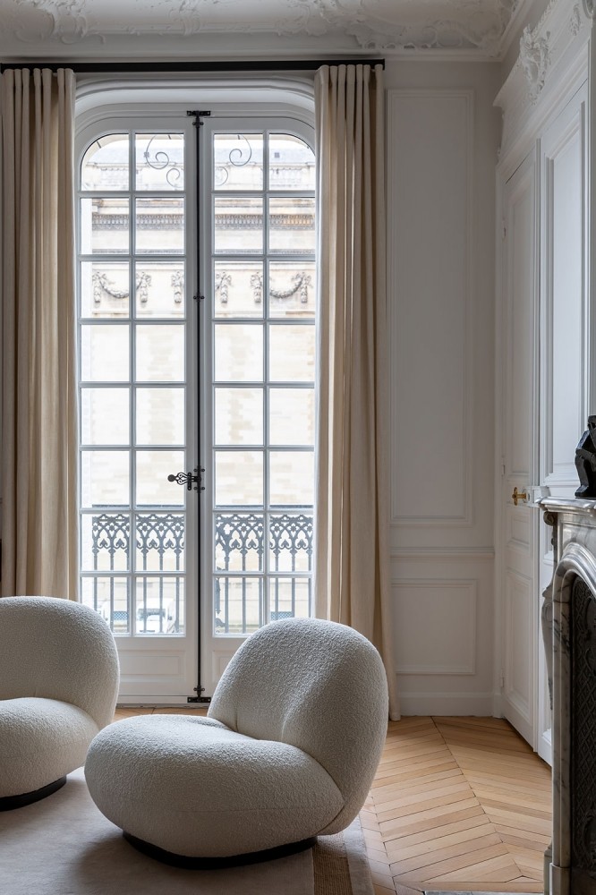 Роскошные апартаменты в Османском доме с видом на Пантеон в Париже