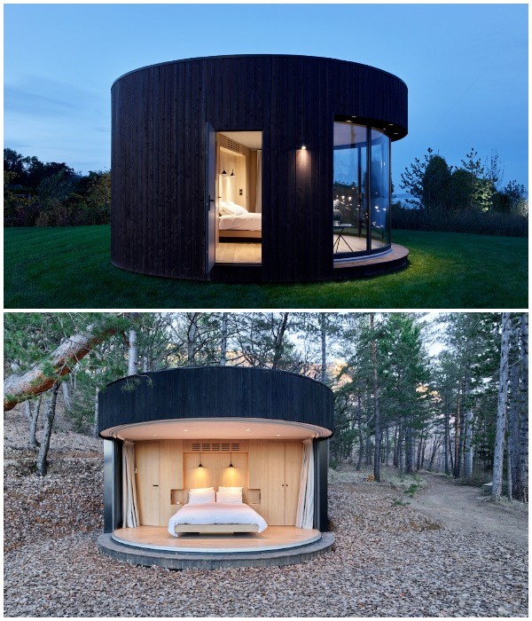 Лесной домик со стеклянным эркером легко превращается из уютных апартаментов в патио