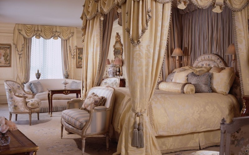 Спальня в стиле барокко: идеи и фото интерьеров