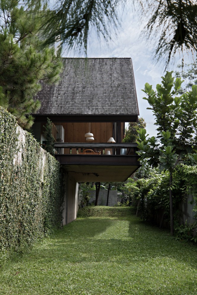 Вилла выходного дня с оригинальной мансардной крышей, Индонезия