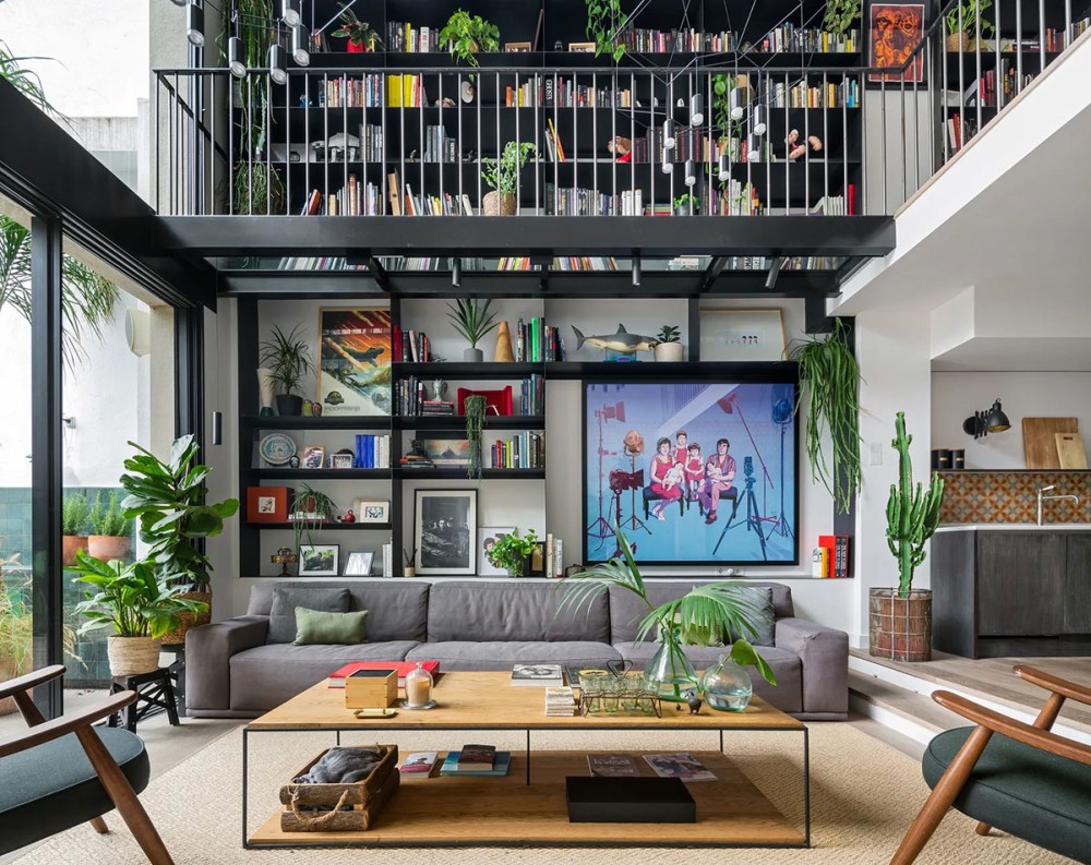Впечатляющий частный дом в 4 этажа в Барселоне