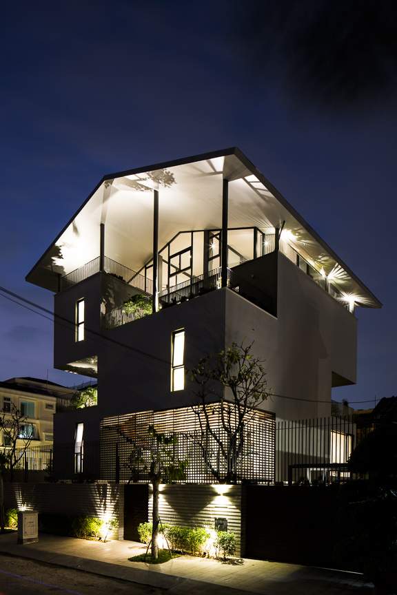 «Плавучий дом» с элегантной воздушной архитектурой, Вьетнам