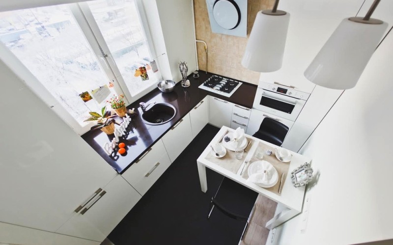 Кухня с раковиной у окна — дизайн и особенности размещения (+50 фото идей)