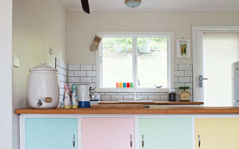 Кухня с раковиной у окна — дизайн и особенности размещения (+50 фото идей)