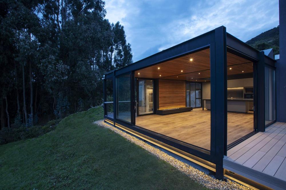 Дом со стеклянной крышей, Колумбия