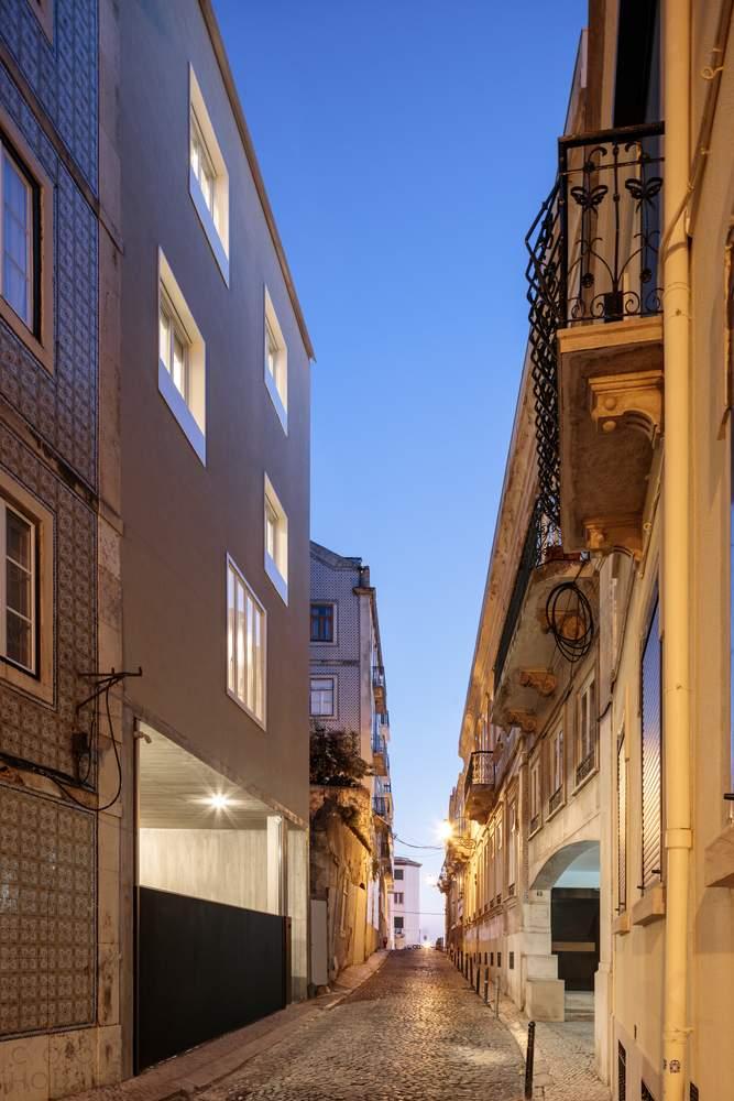 Дом, объединяющий современность и исторические традиции, Португалия