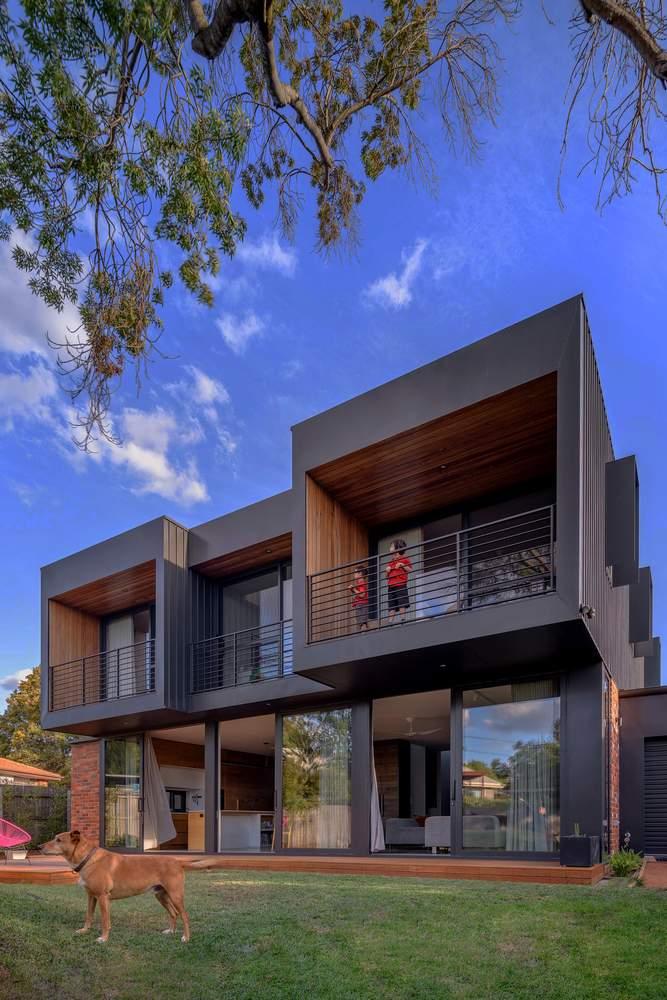 Современный дом с красивым дизайном и легкой игривостью, Австралия