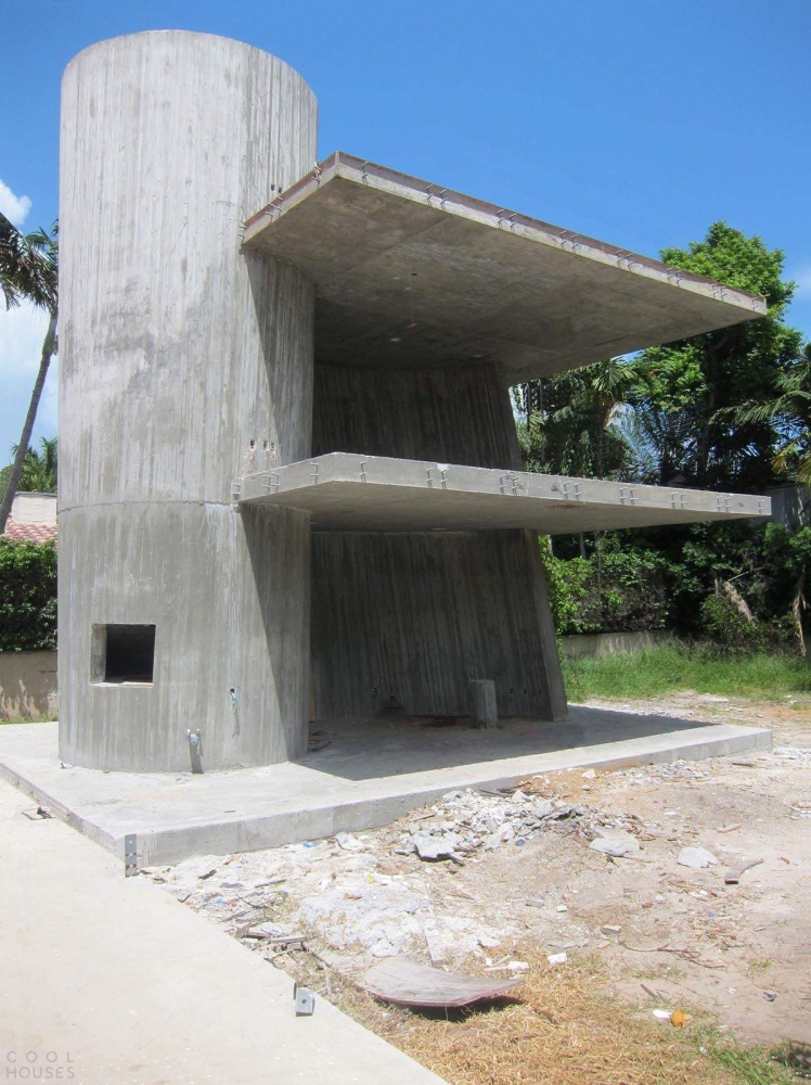 Sun Path House в Майами-Бич, Флорида