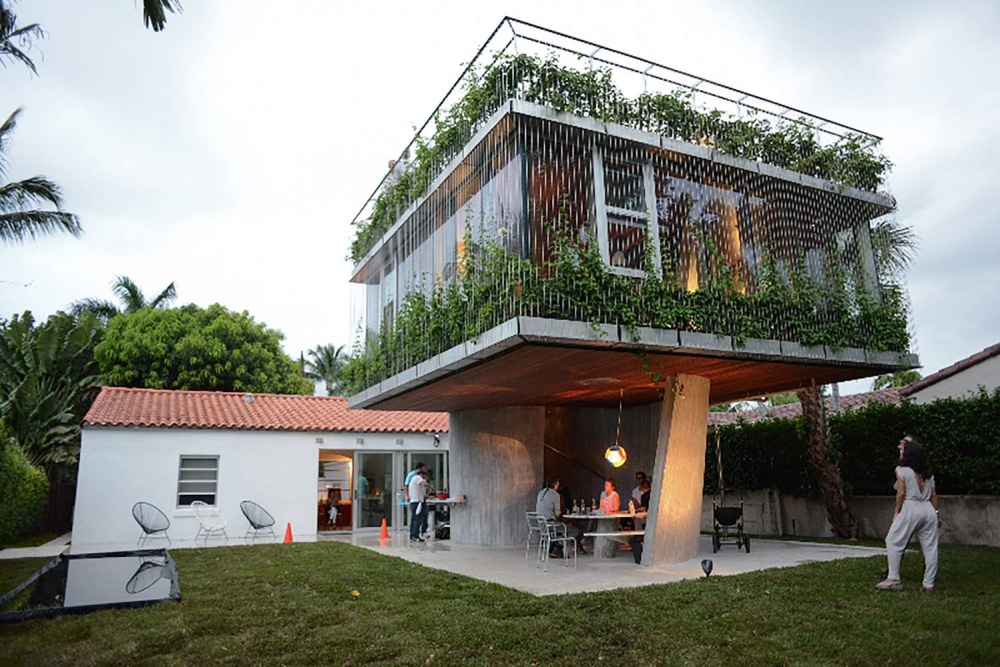 Sun Path House в Майами-Бич, Флорида