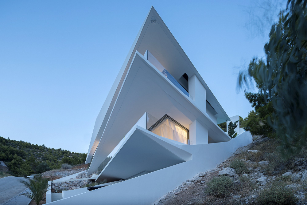 «Алмазный дом» с экстравертным характером, вдохновленный японским искусством оригами
